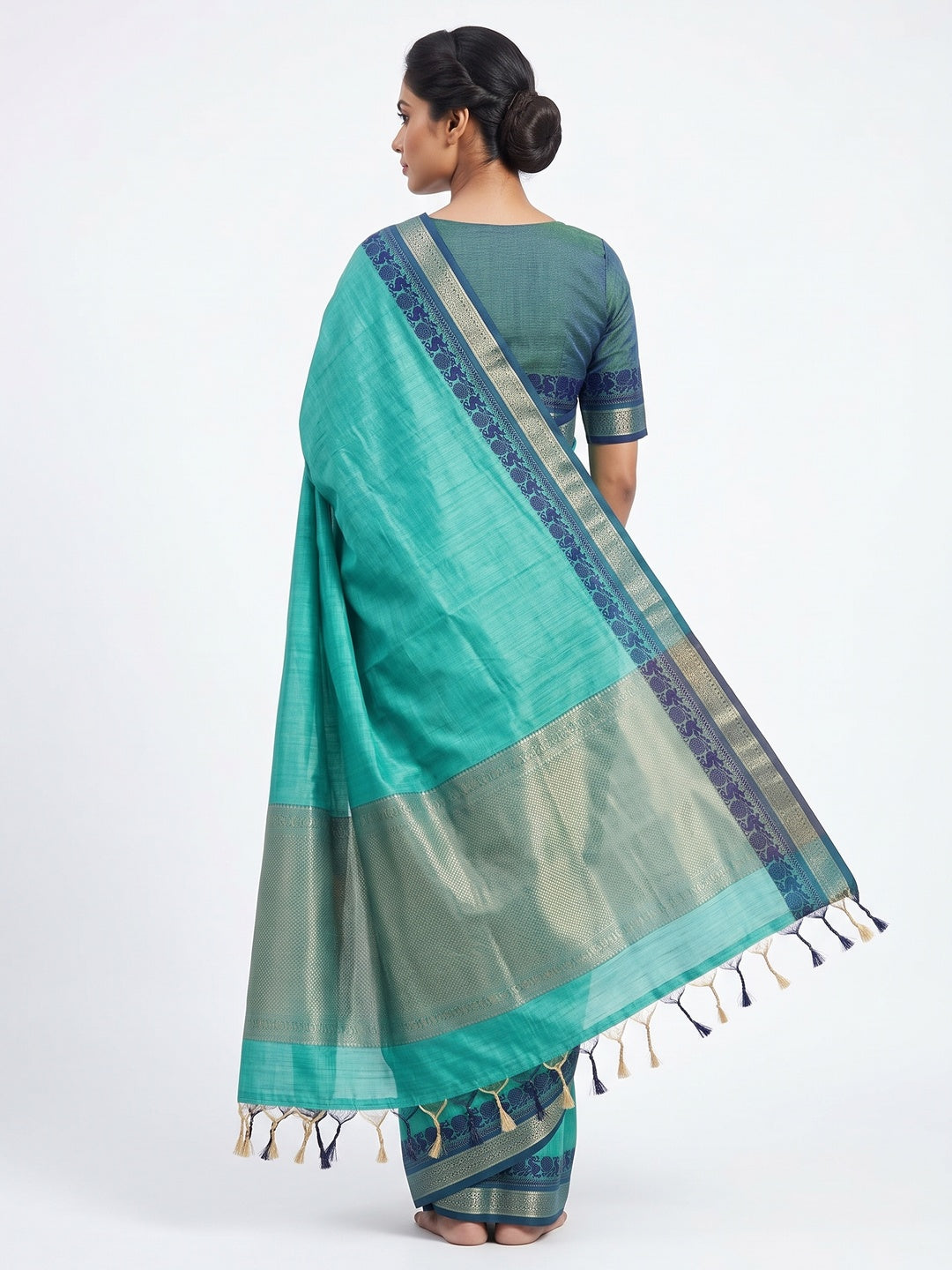 Turquoise Pure Handloom Silk Saree with an Elegantly Woven Jacquard Border - Image 2