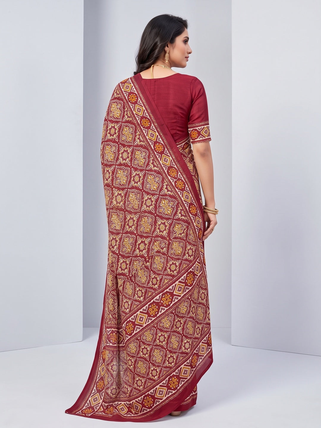 Charming Red Mill Printed Crepe Silk Saree Adorned With Vibrant Floral Design - Image 2