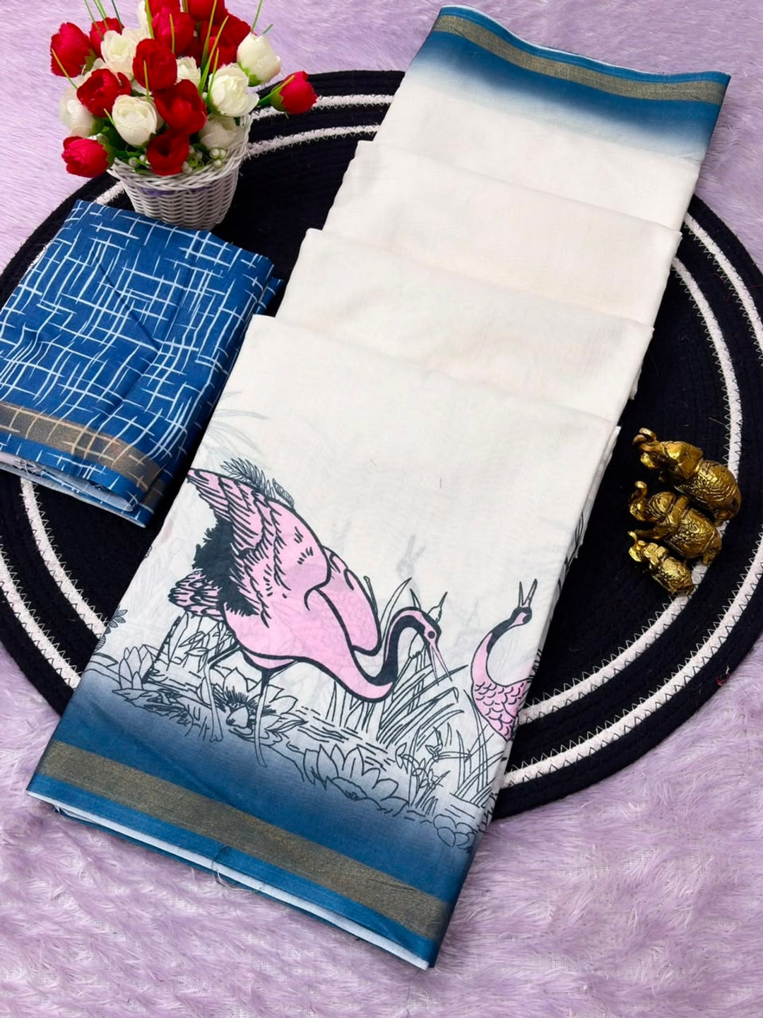 Peachmode Pink Hansh Bird Printed Mul Cotton Saree - Image 4