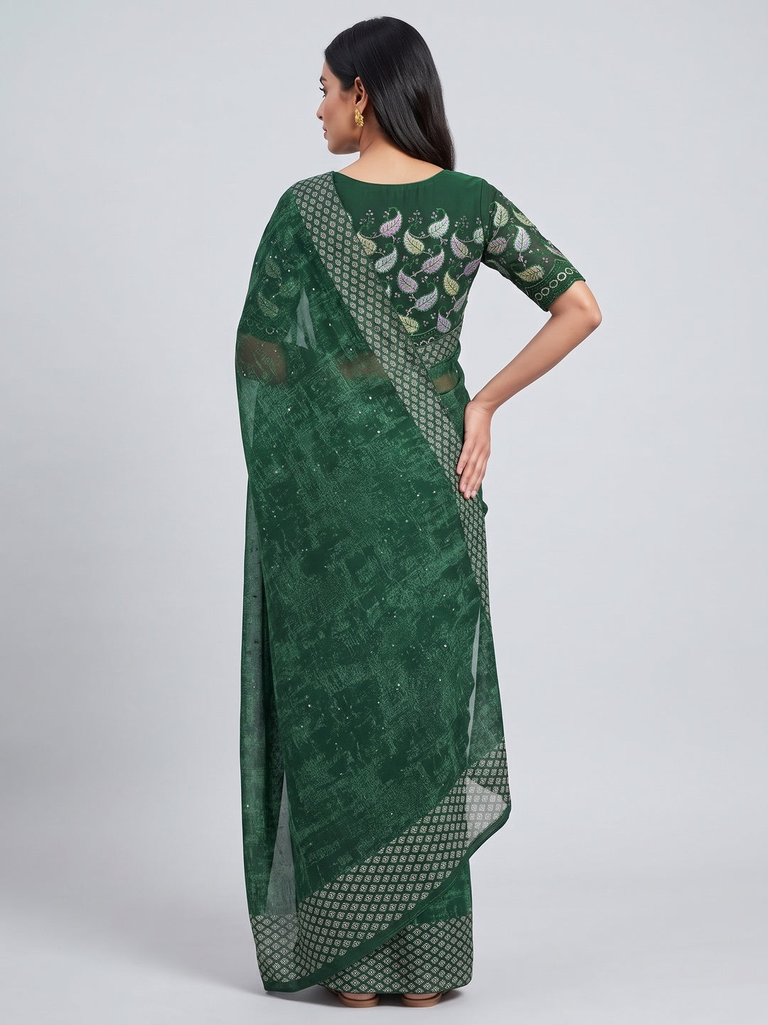 Green Abstract Printed Georgette Saree - Image 2