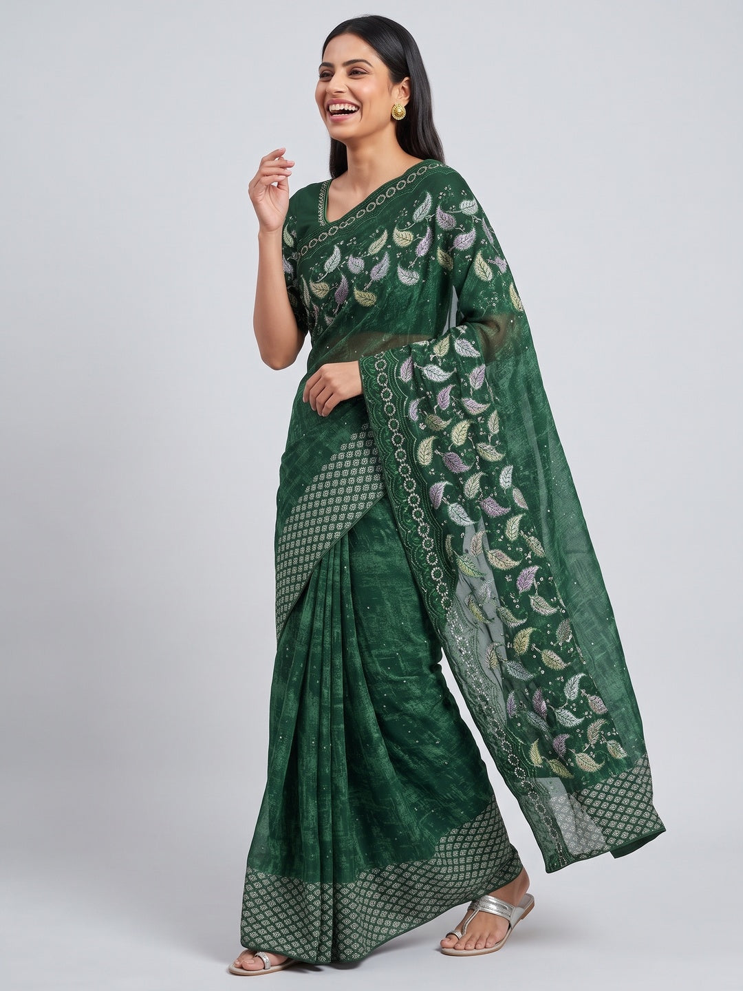 Green Abstract Printed Georgette Saree - Image 4
