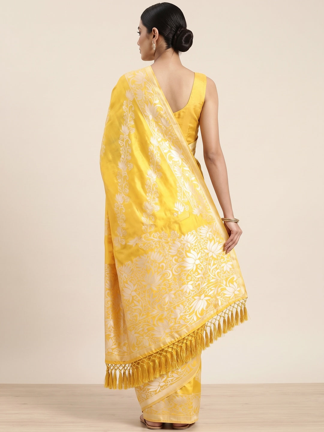 Radiant Yellow Woven Silk Saree with Floral Accents - Image 2