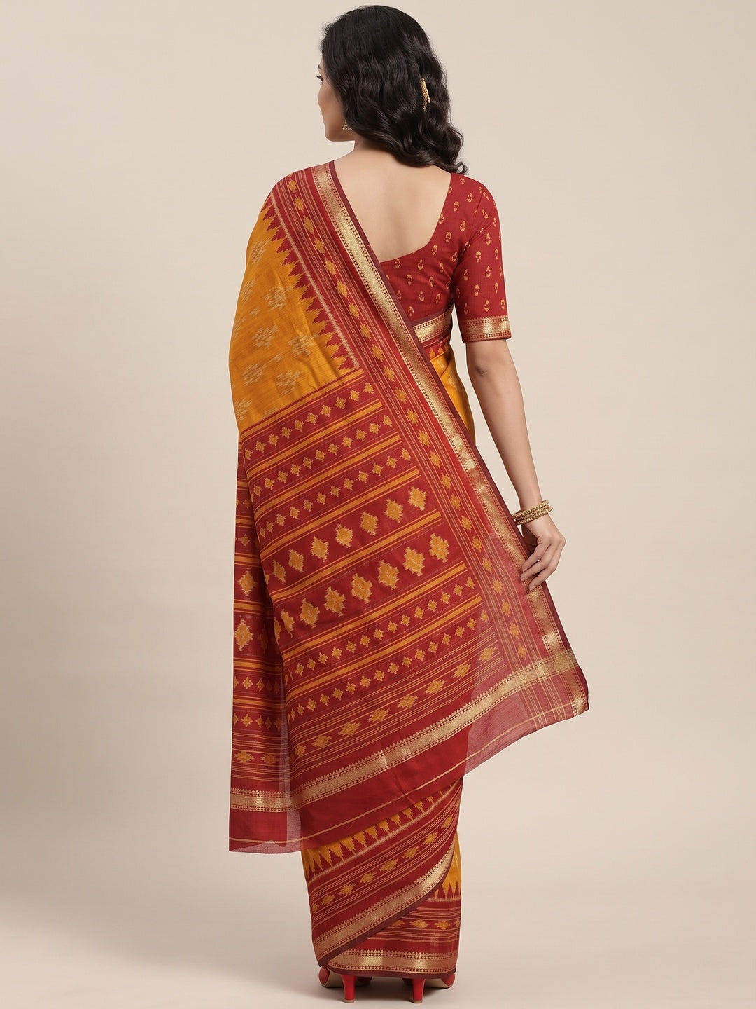 Soft Mulmul Cotton Saree in Mustard with Classic Patola Design - Image 2
