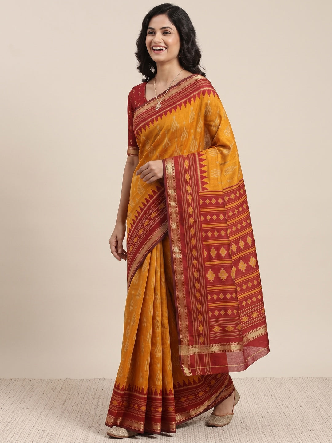 Soft Mulmul Cotton Saree in Mustard with Classic Patola Design - Image 4