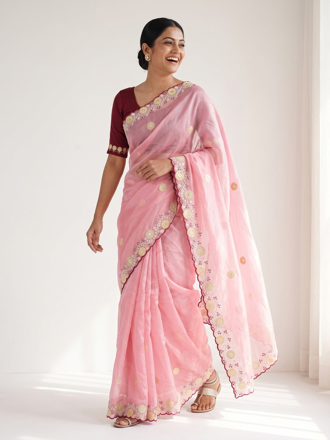 Pink Organza Saree Adorned with Intricate Floral Embroidery - Image 4
