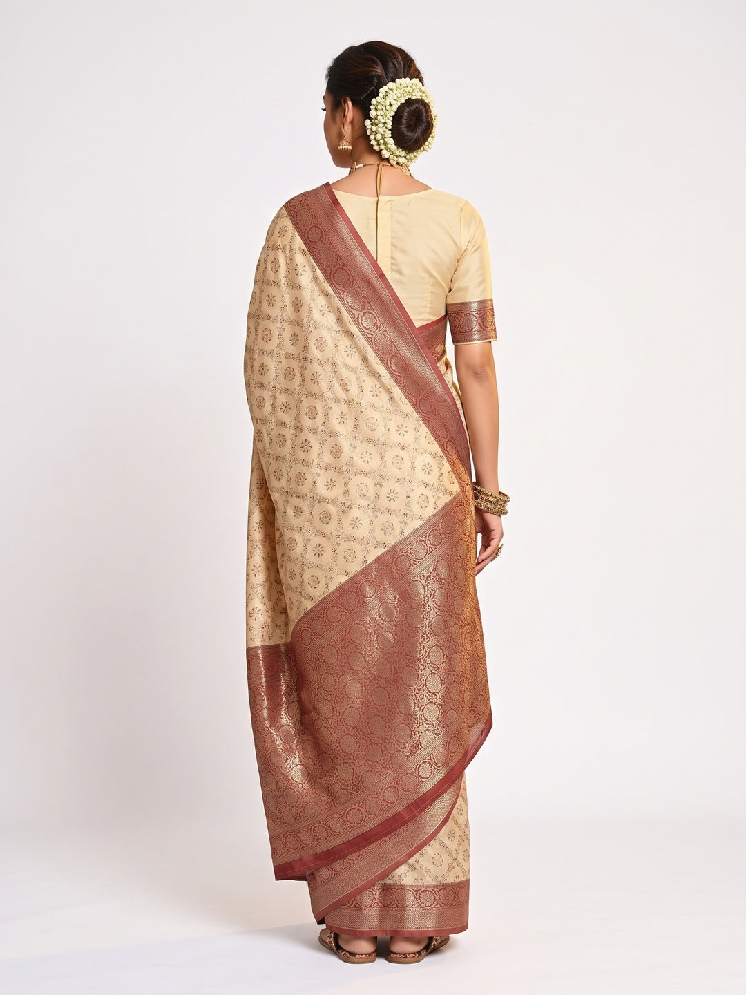 Cream & Red Floral Woven Banarasi Silk Saree With Tassels - Image 2