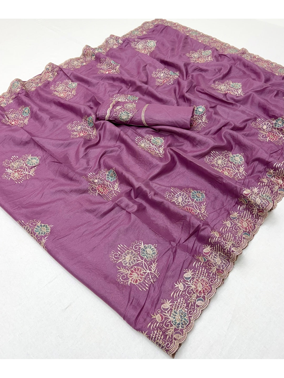 Peachmode Mauve Georgette Kanak Vol 1 Embroidered Saree - Image 2
