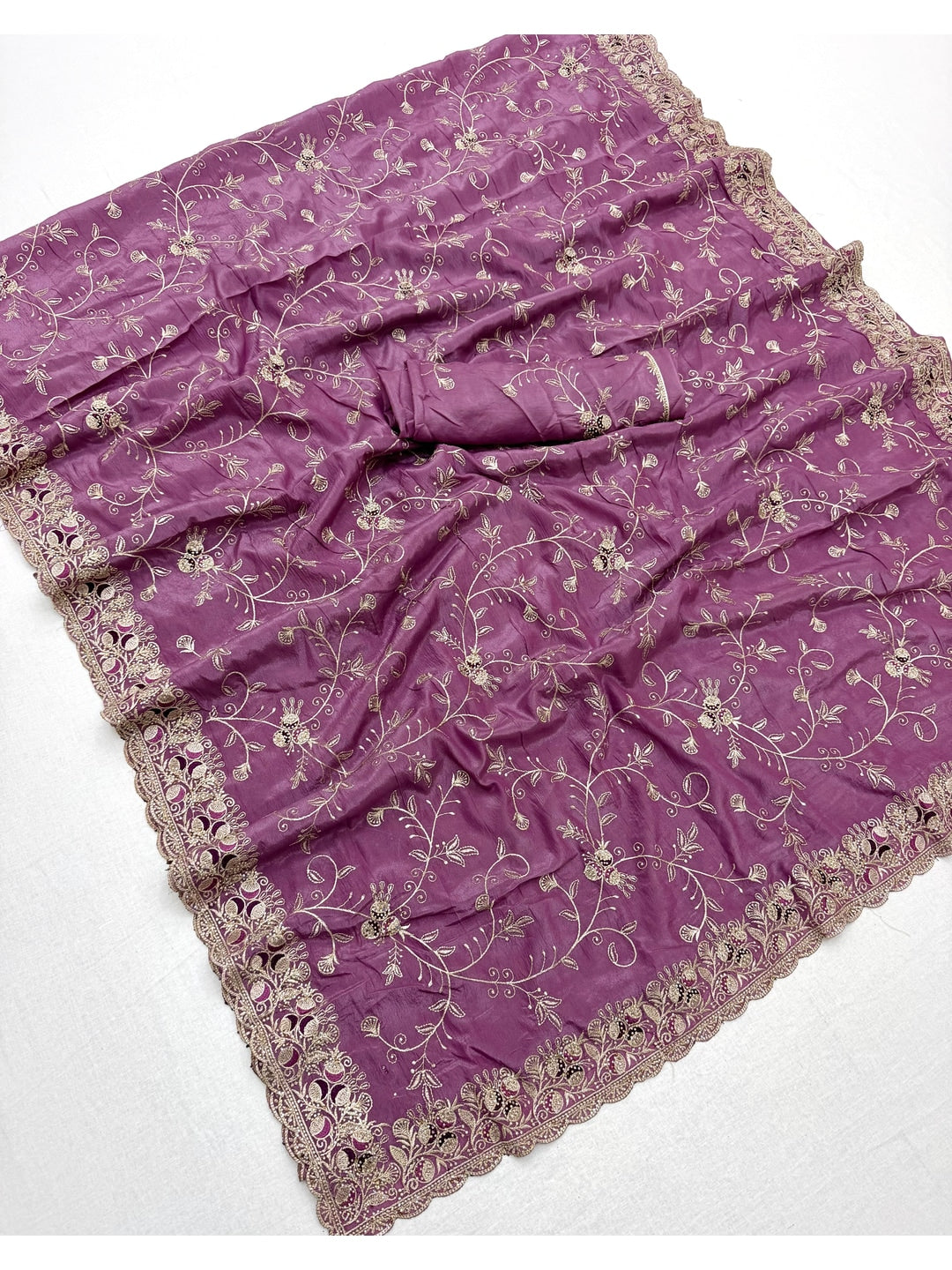 Peachmode Mauve Georgette Kanak Vol 2 Embroidered Saree - Image 2