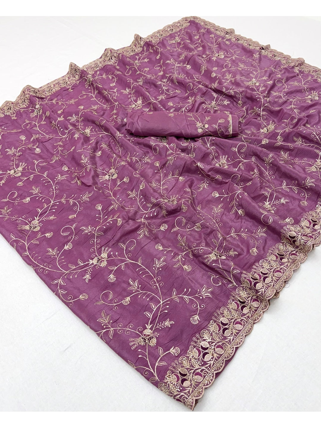 Peachmode Mauve Georgette Kanak Vol 2 Embroidered Saree - Image 3