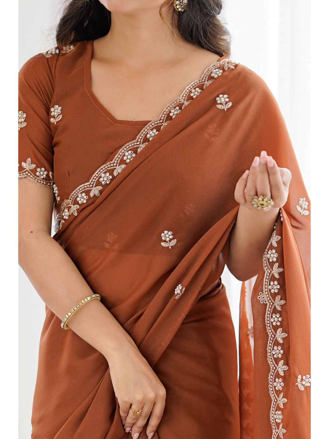 Burgundy Partywear Star Georgette Saree Adorned with Floral Embroidery and Beads Work - Image 5