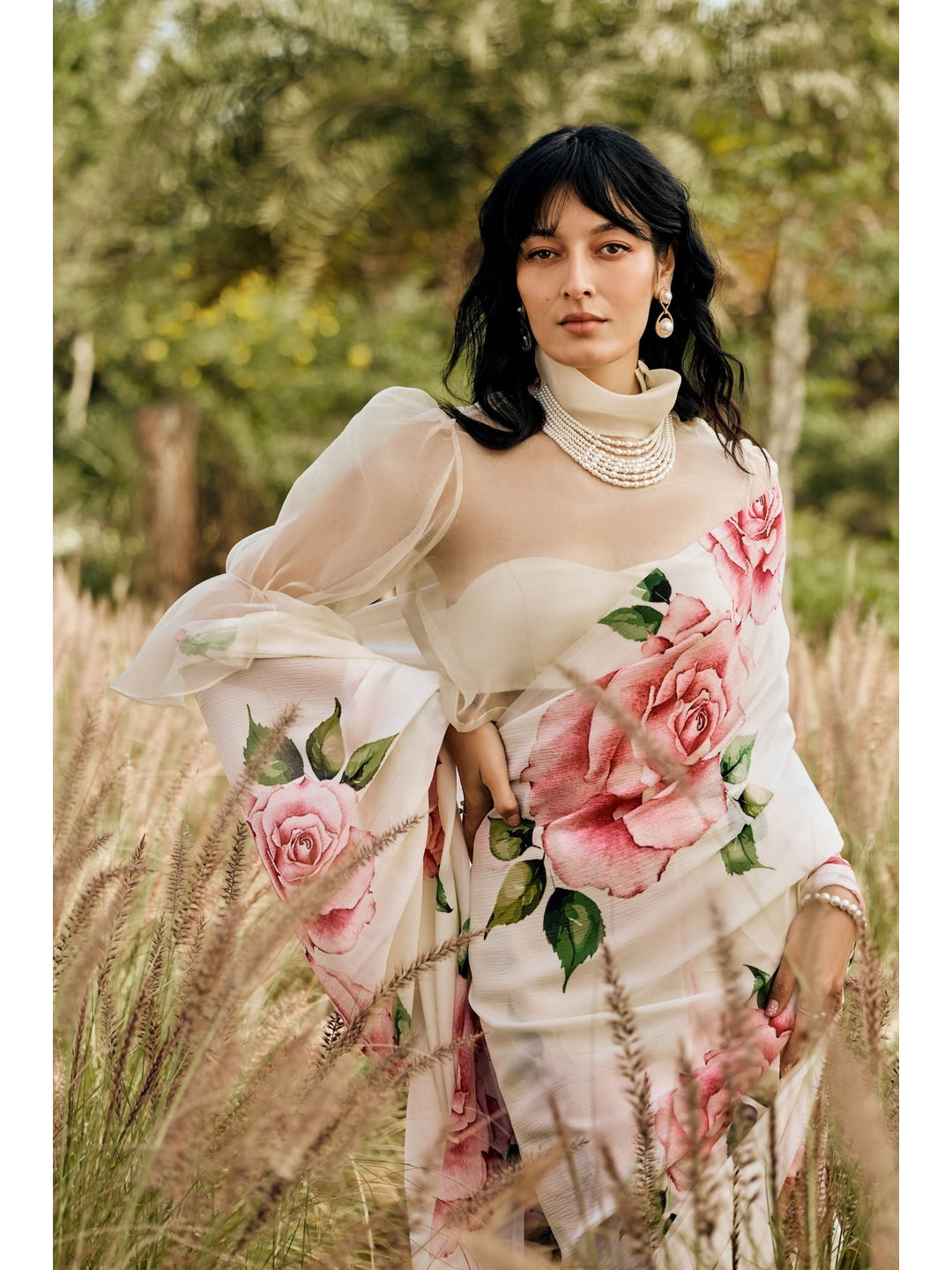 Peachmode Ivory Pink Rose Printed Georgette Saree - Image 3