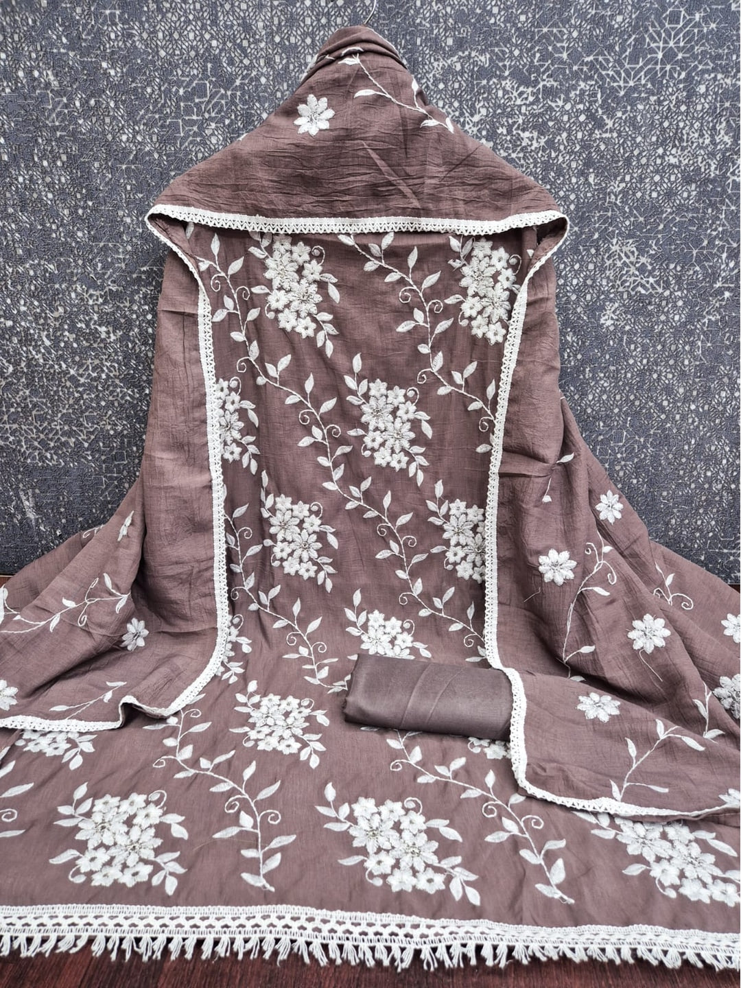 Peachmode Mauve Floral Embroidered Silk Blend Dress Material - Image 4
