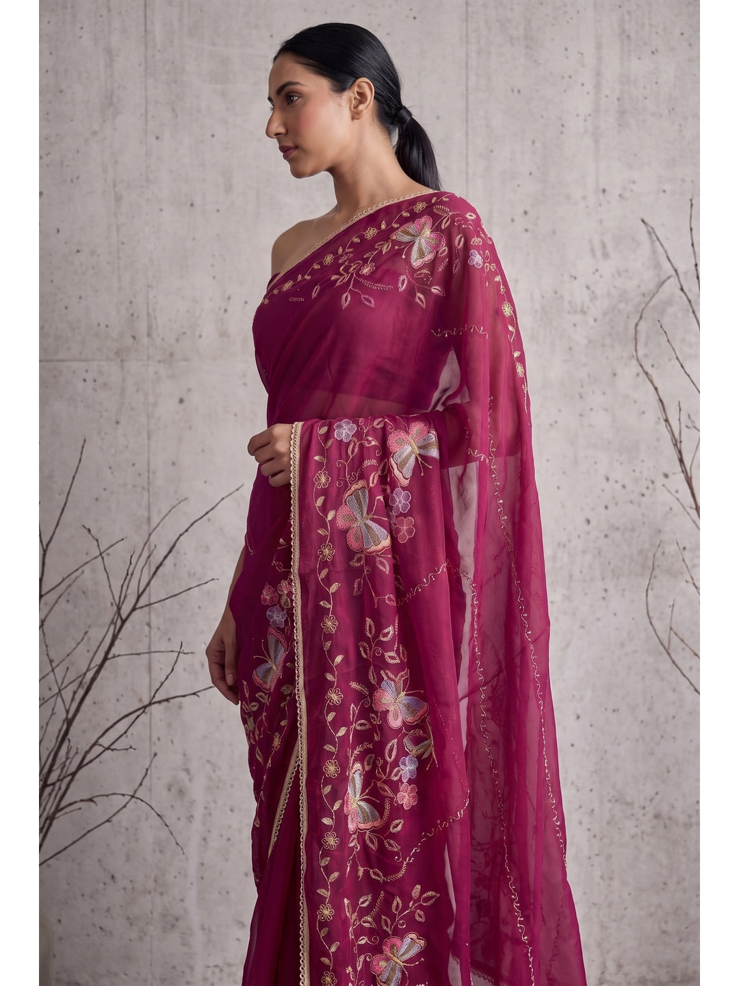 Peachmode Pink Floral Embroidered Star Georgette Saree - Image 3