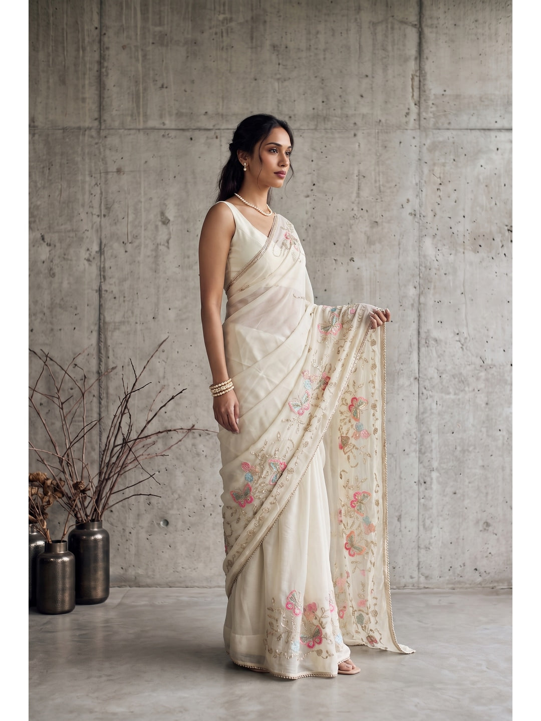Peachmode White Floral Embroidered Star Georgette Saree - Image 2