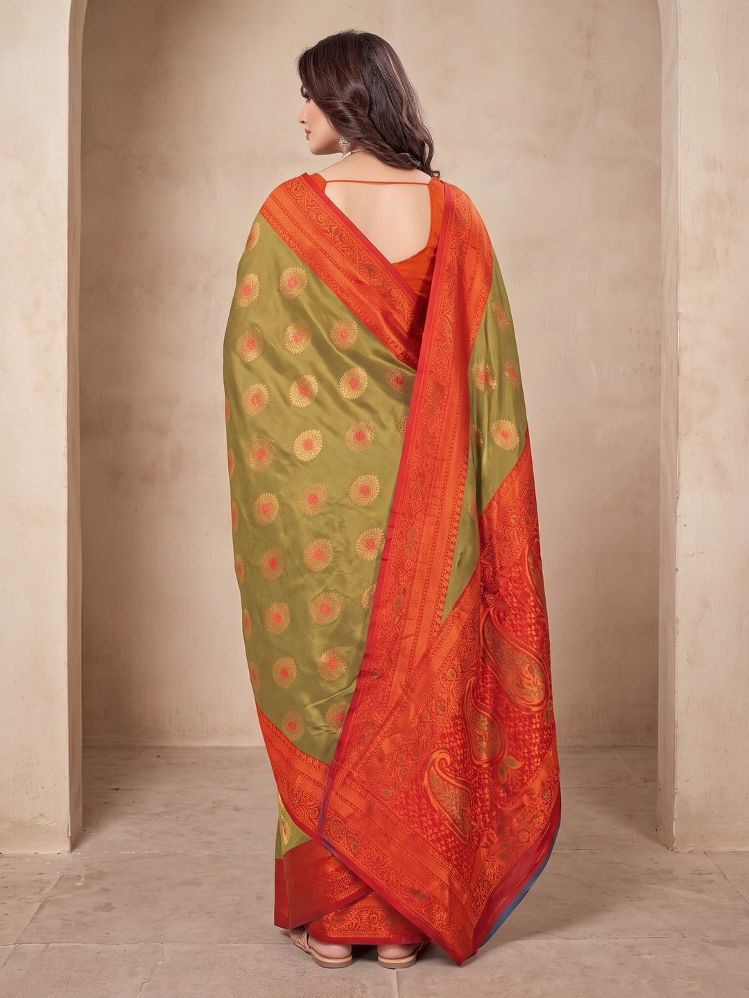 Peachmode Olive Classima Pure Silk Woven Saree - Image 5