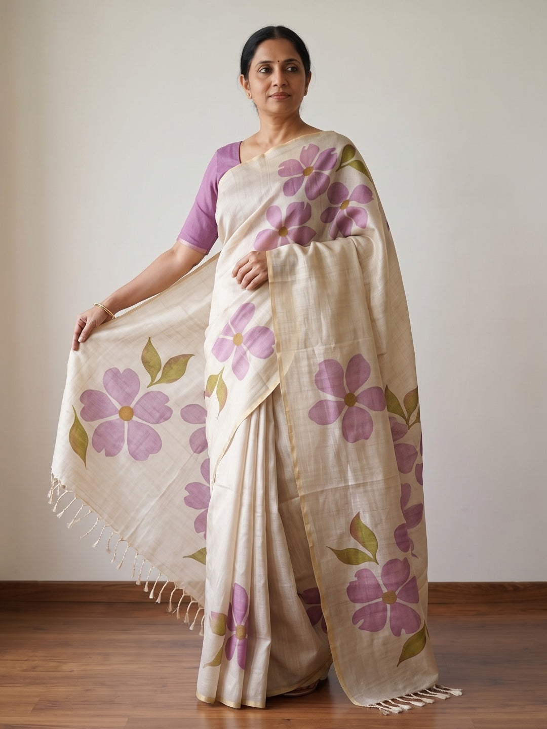 Peachmode Cream Purple Floral Printed Art Silk Saree - Image 3
