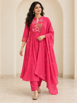 Peachmode Pink Mul Cotton Floral Embroidered Salwar Suit Set - Image 1