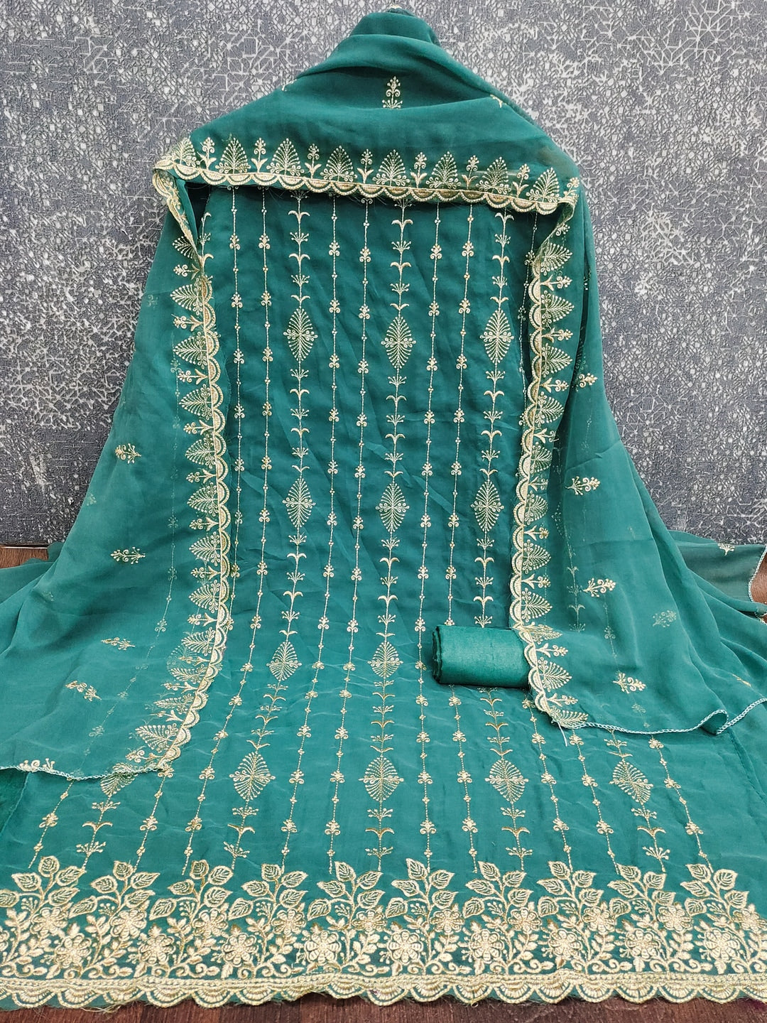 Peachmode Rama Green Floral Zari Embroidered Georgette Dress Material - Image 4