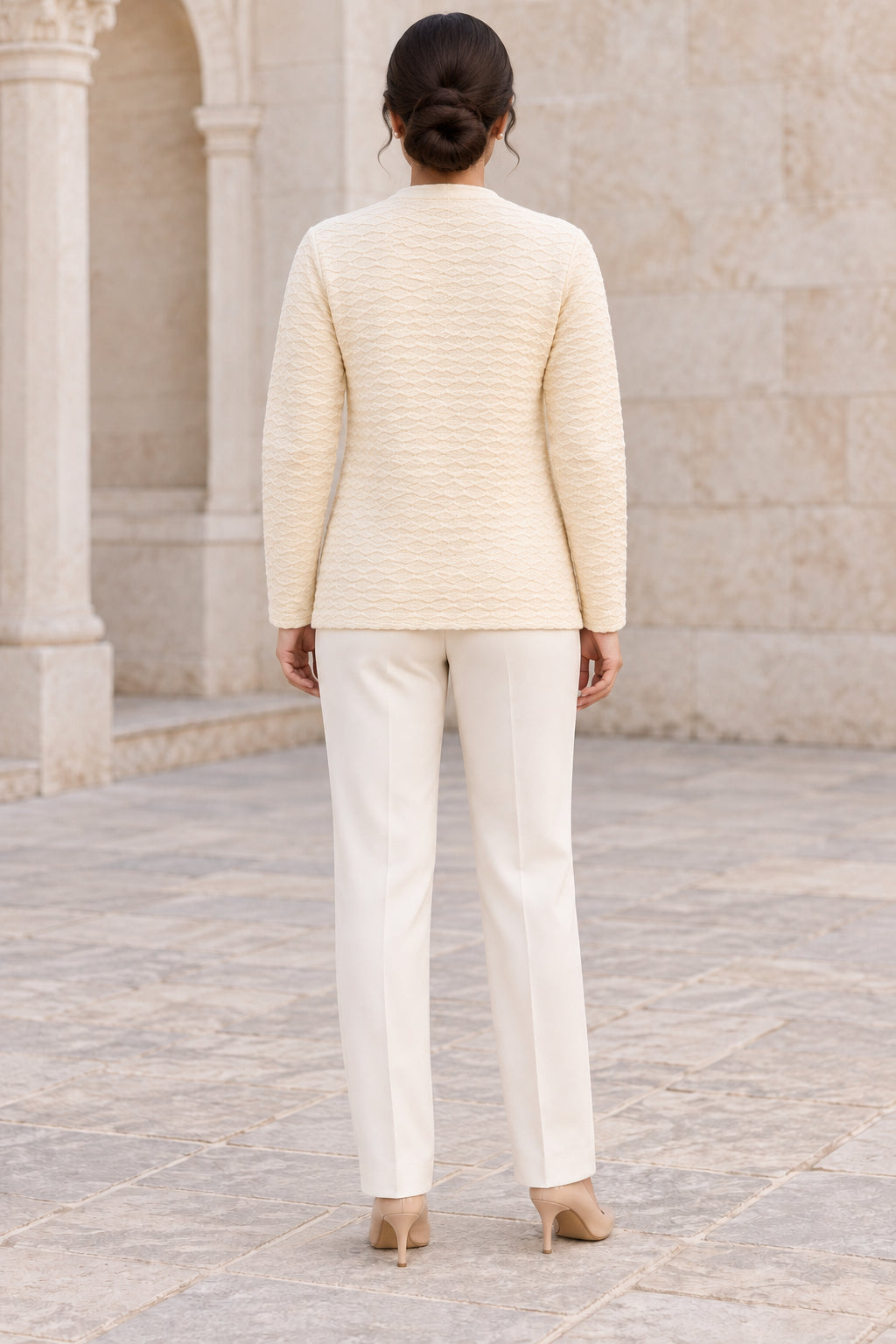 Beige Scalloped Trim Woolen Cardigan - Image 4