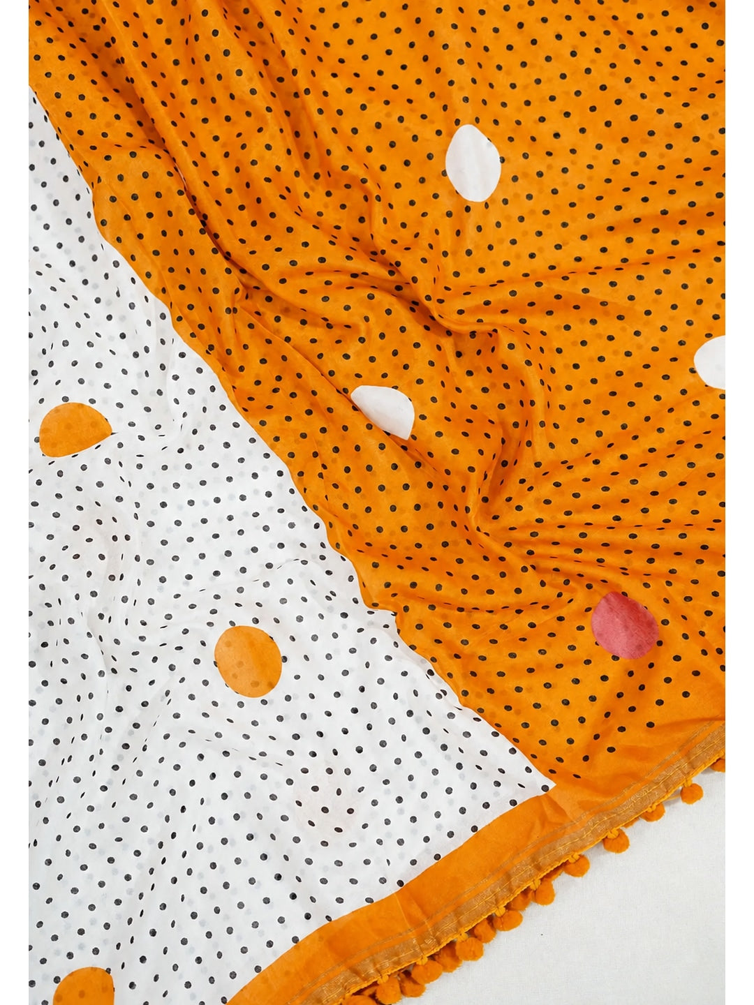 Peachmode Mustard Yellow Polka Dot Mul Cotton Saree with Blouse - Image 5