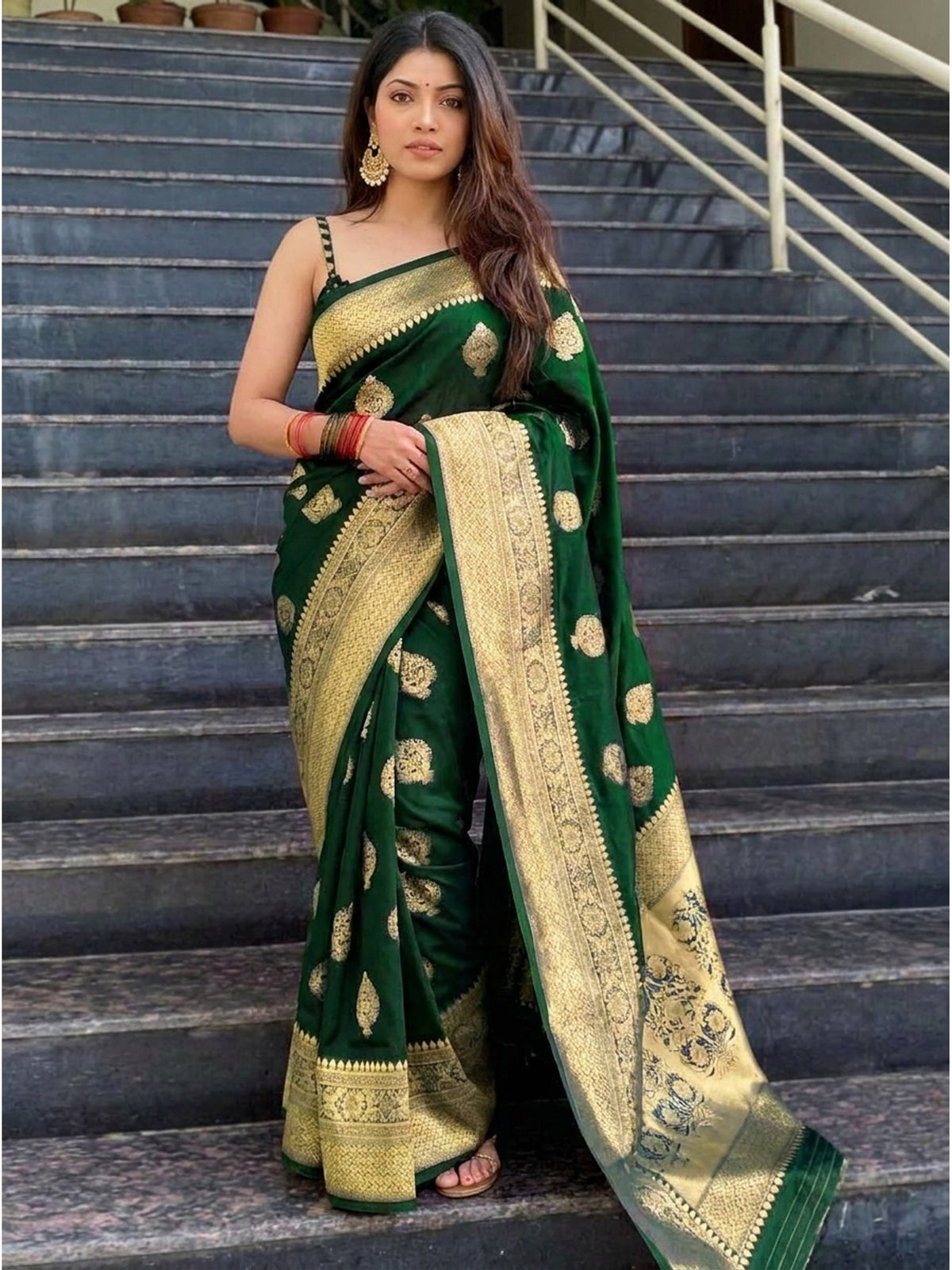 Green Woven Banarasi Silk Saree - Image 2