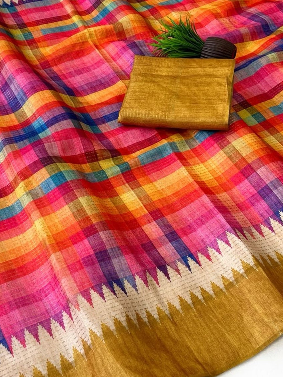 Peachmode Mustard Checked Tussar Silk Saree - Image 5