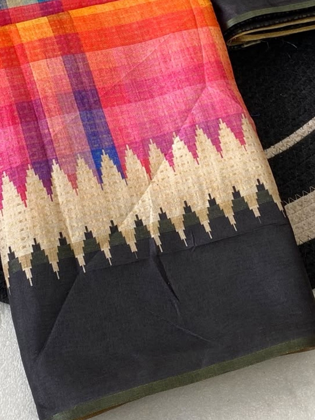 Peachmode Black Checked Tussar Silk Saree - Image 4