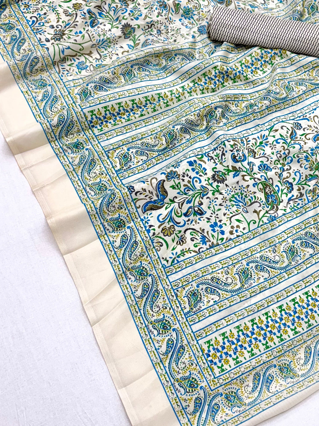 Peachmode Cream Blue Green Art Silk Printed Saree - Image 4