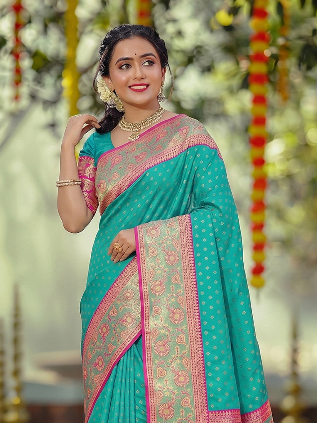 Peachmode Sea Green Silk Blend Woven Saree - Image 2