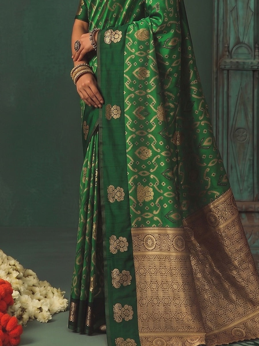 Peachmode Green Silk Blend Woven Saree - Image 5
