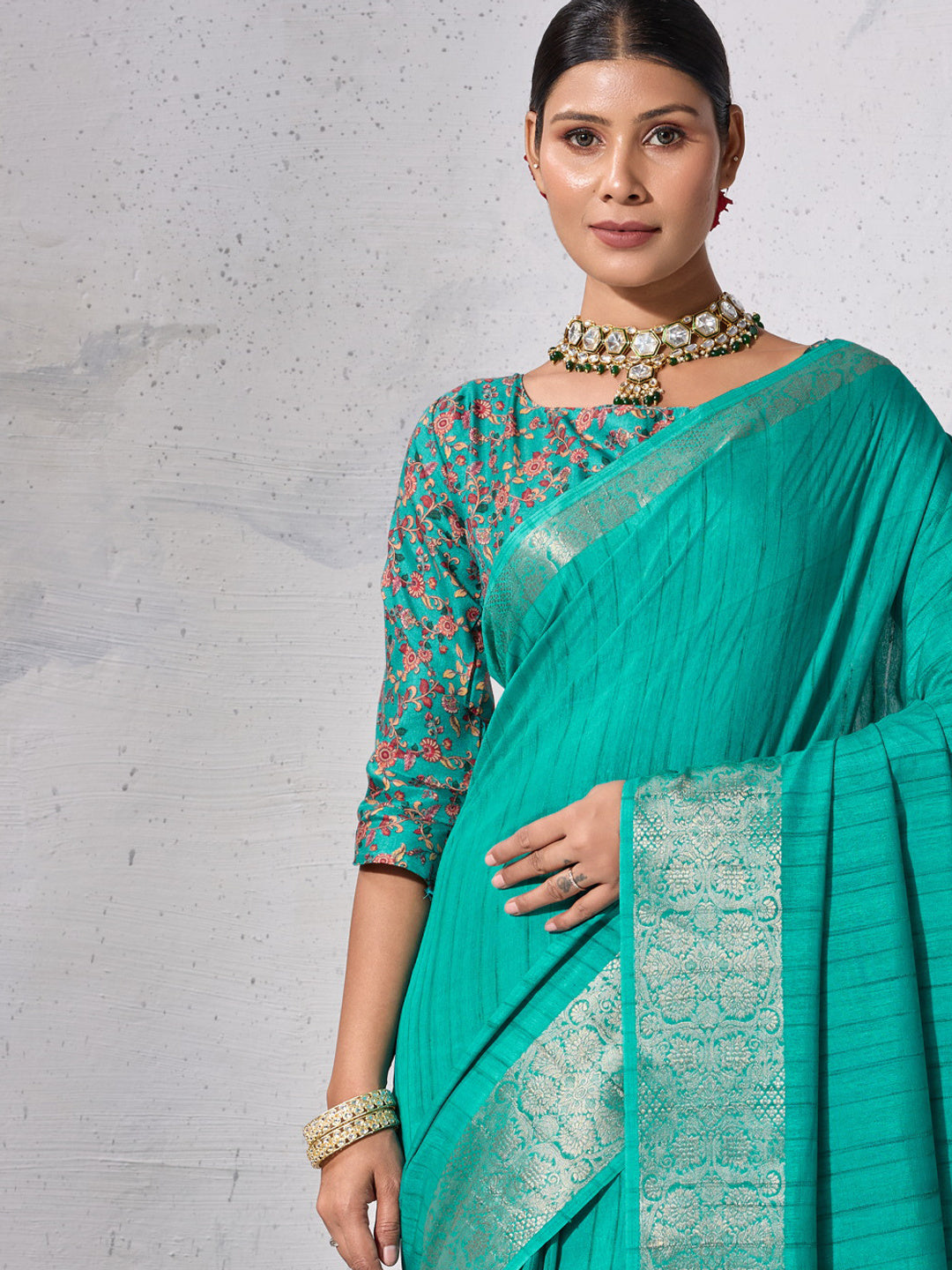 Peachmode Turquoise Chiffon Foil Border Saree - Image 2