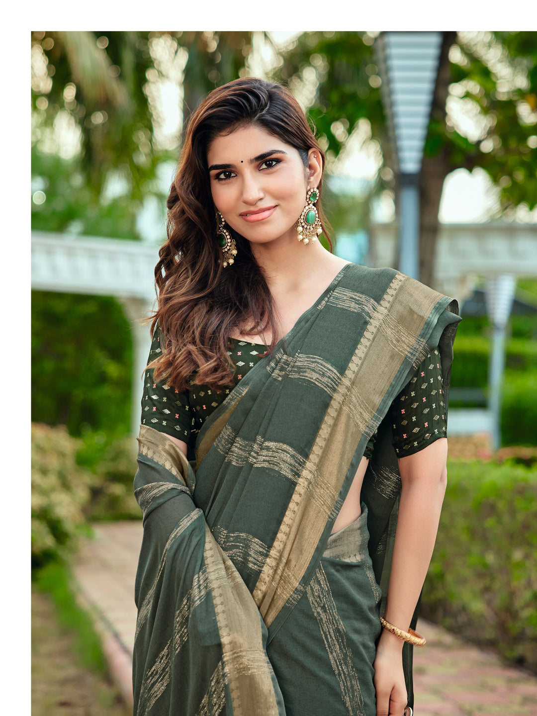 Peachmode Grey Bemberg Woven Border Saree - Image 3