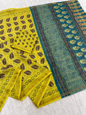 Peachmode Yellow Ajrak Printed Mul Cotton Saree - Image 2