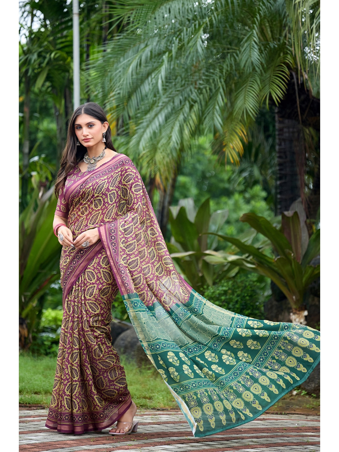 Peachmode Wine Ajrak Printed Mul Cotton Saree - Image 2