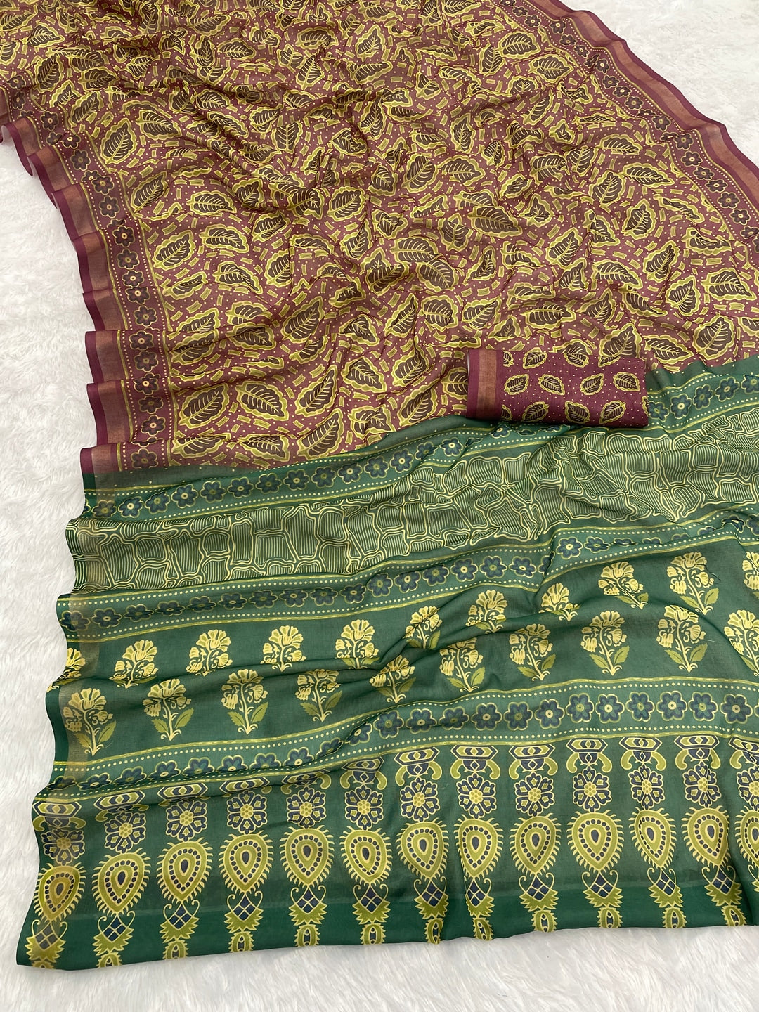 Peachmode Wine Ajrak Printed Mul Cotton Saree - Image 5