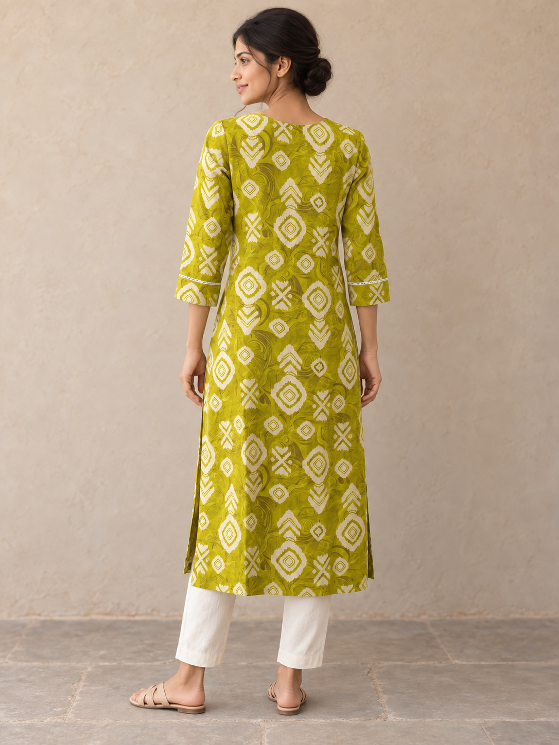 Green Viscose Blend Geometric Printed Kurti - Image 4