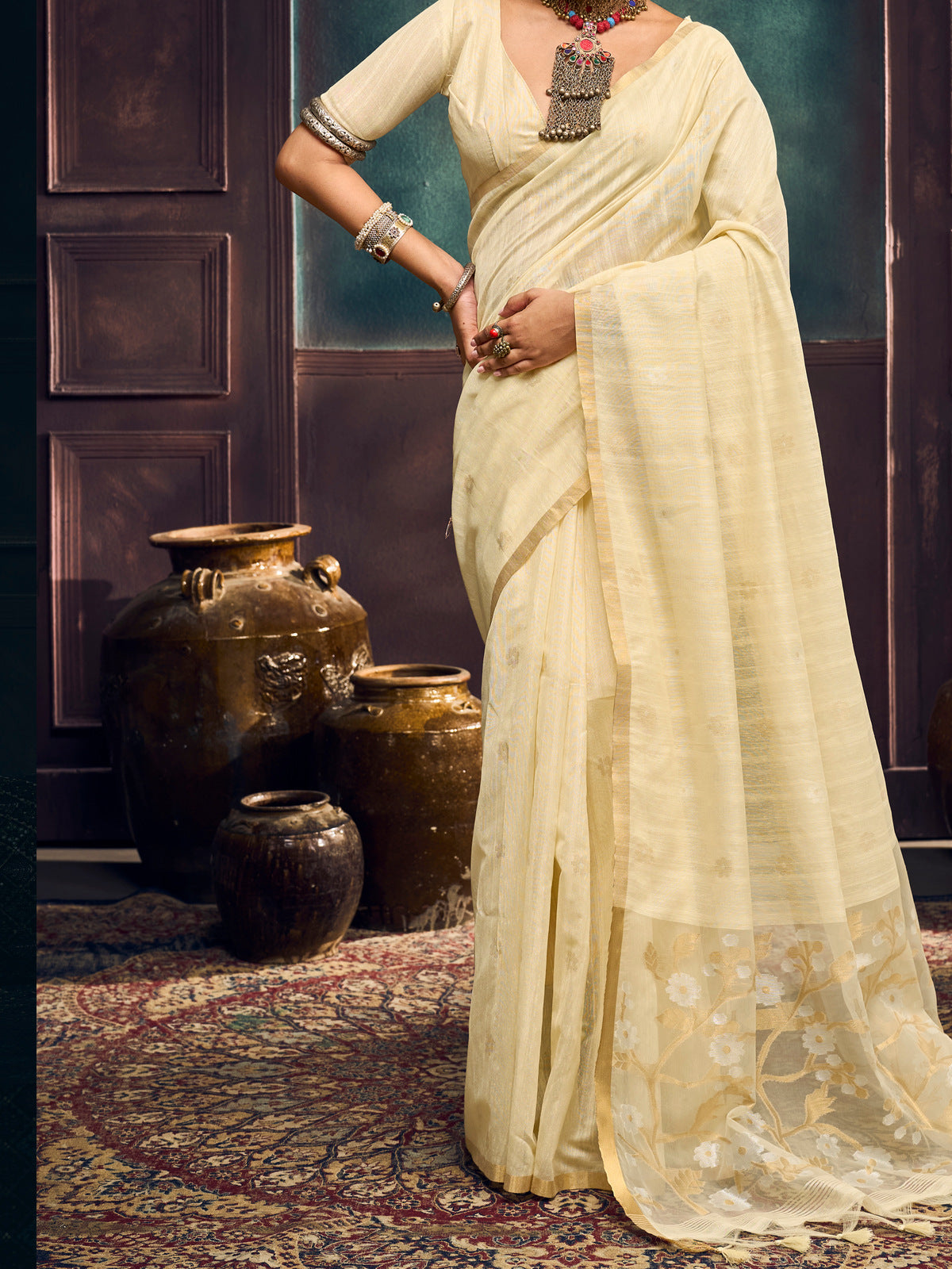 Peachmode Cream Munga Cotton Handloom Woven Saree - Image 5