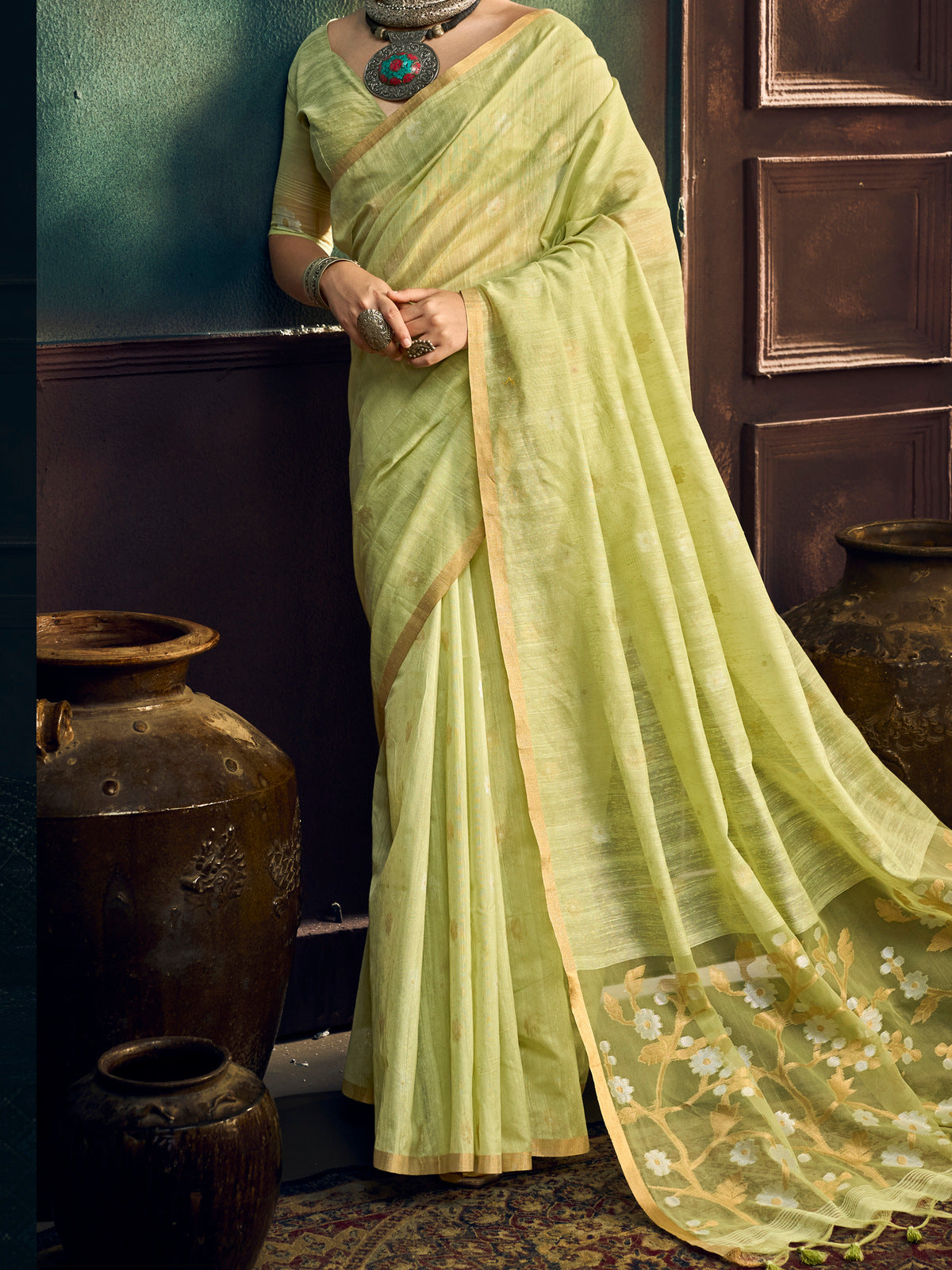 Peachmode Lime Green Munga Cotton Handloom Woven Saree - Image 5