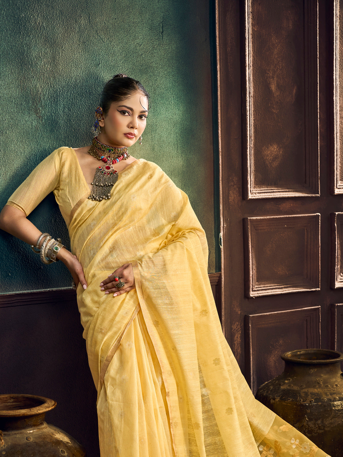 Peachmode Yellow Munga Cotton Handloom Woven Saree - Image 2