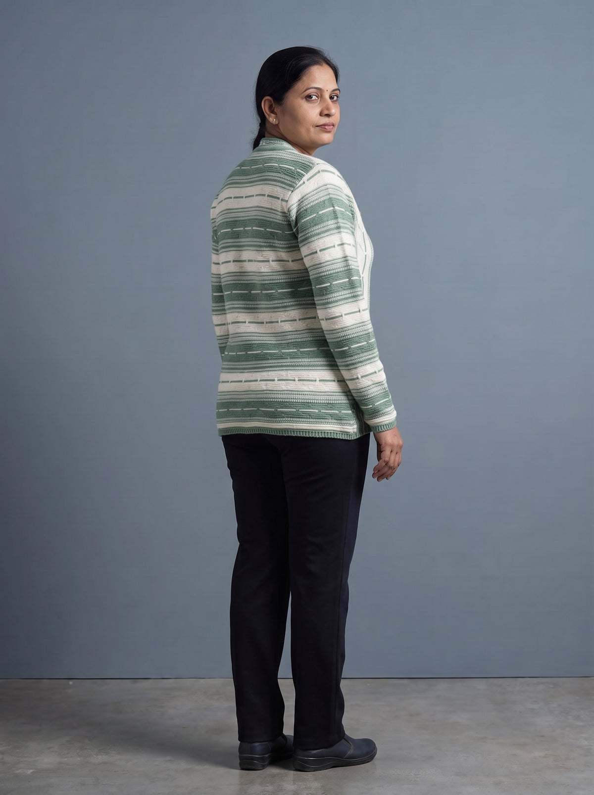 Green Woolen Knit Cardigan - Image 4