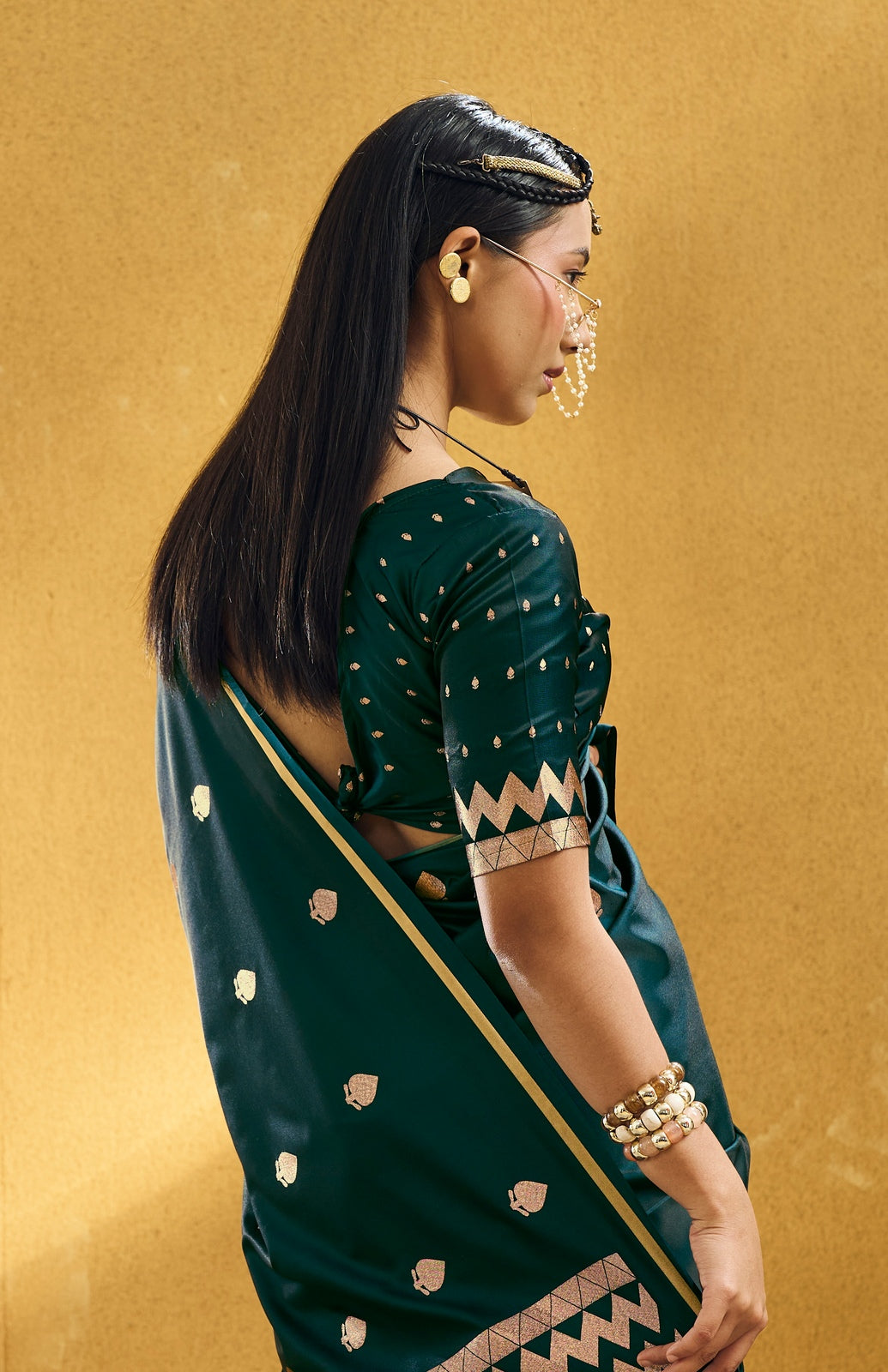 Peachmode Green Satin Handloom Woven Saree - Image 3