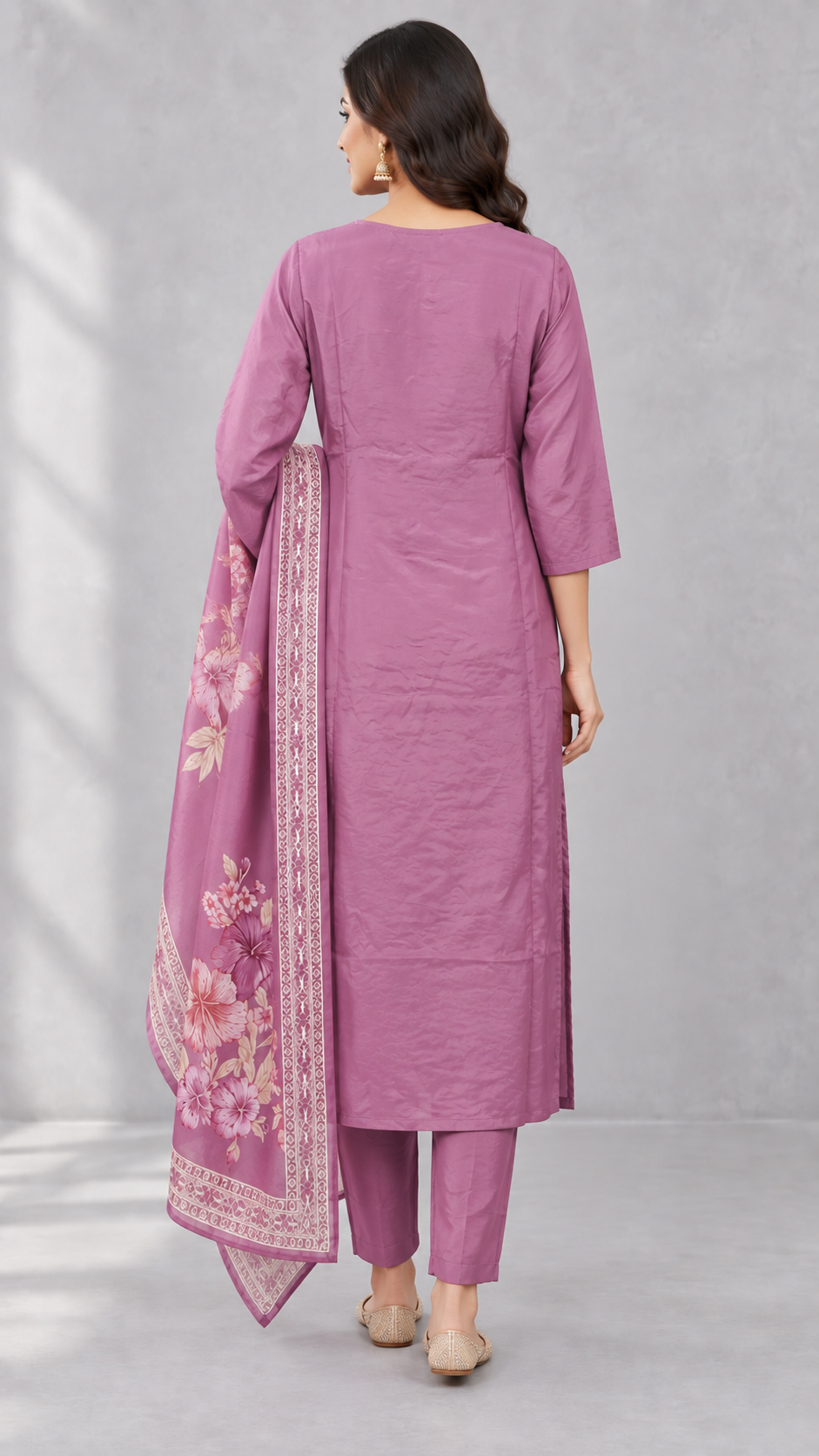 Peachmode Lilac Muslin Embroidered Salwar Suit - Image 4