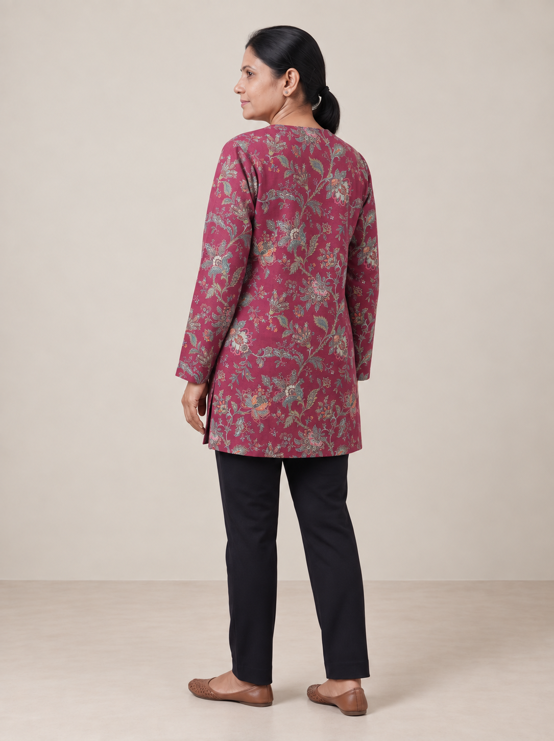 Peachmode DPINK Woolen Floral Printed Kurti - Image 4