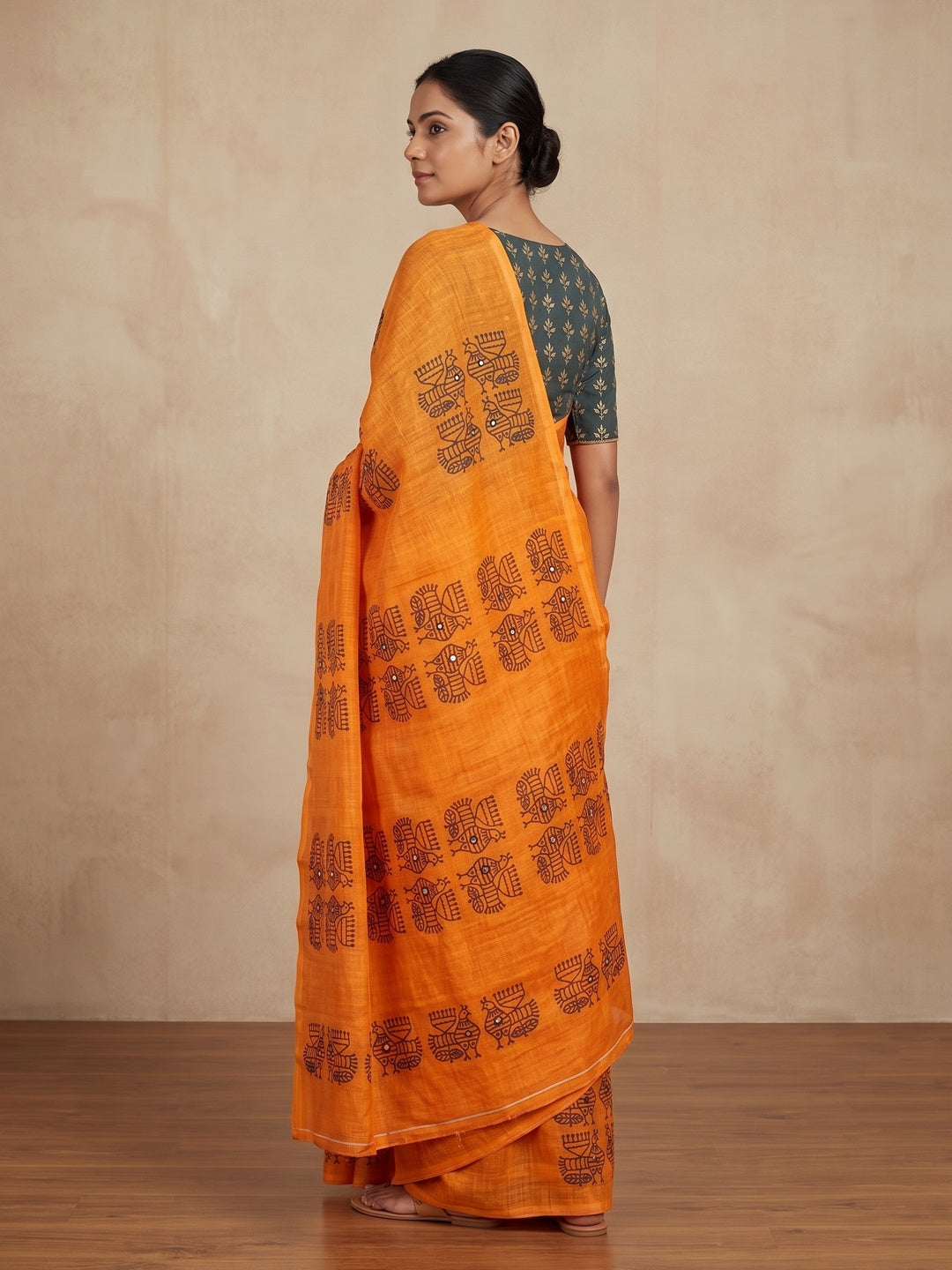 Peachmode Orange Bird Motif Printed Linen Saree With Mirror Work - Image 2