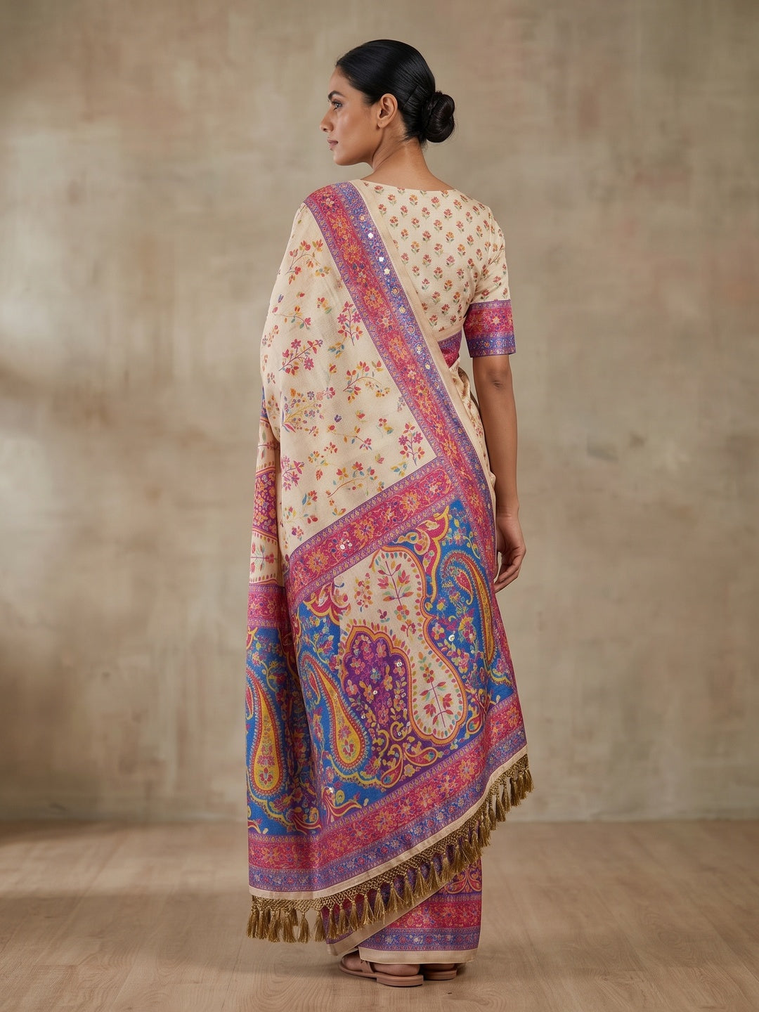 Peachmode Cream Paisley Printed Erod Silk Saree With Mirror Work - Image 2