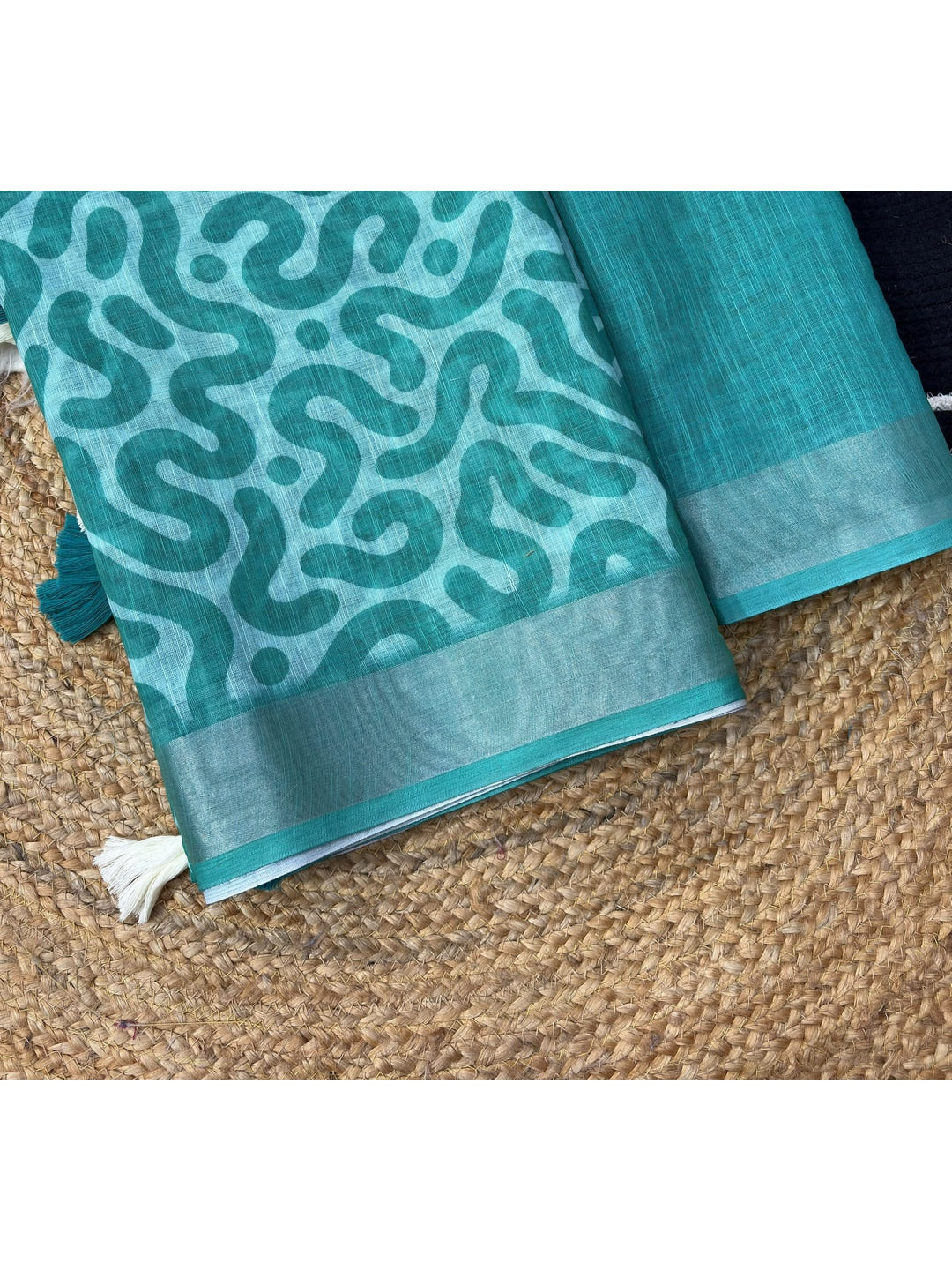 Peachmode Sea Green Abstract Print Linen Cotton Saree - Image 4