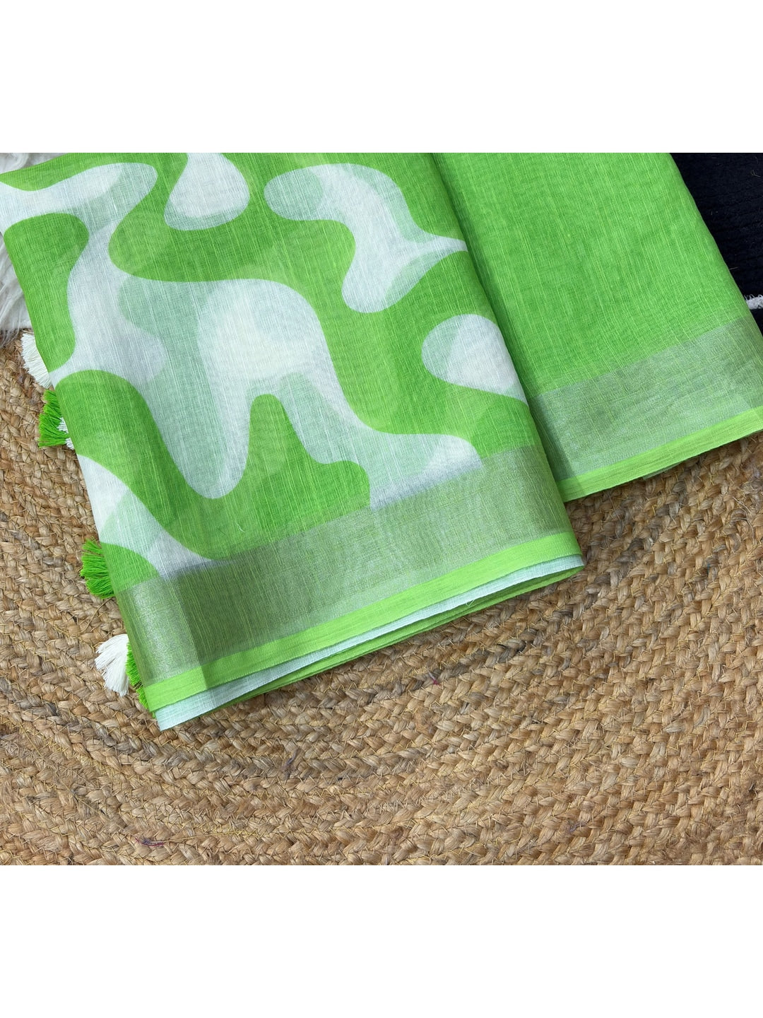 Peachmode Lime Green Abstract Print Linen Cotton Saree - Image 4