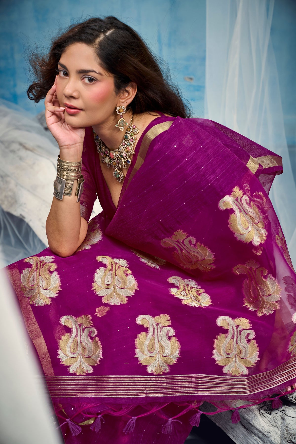 Peachmode Magenta Pure Munga Silk Handloom Woven Saree - Image 4
