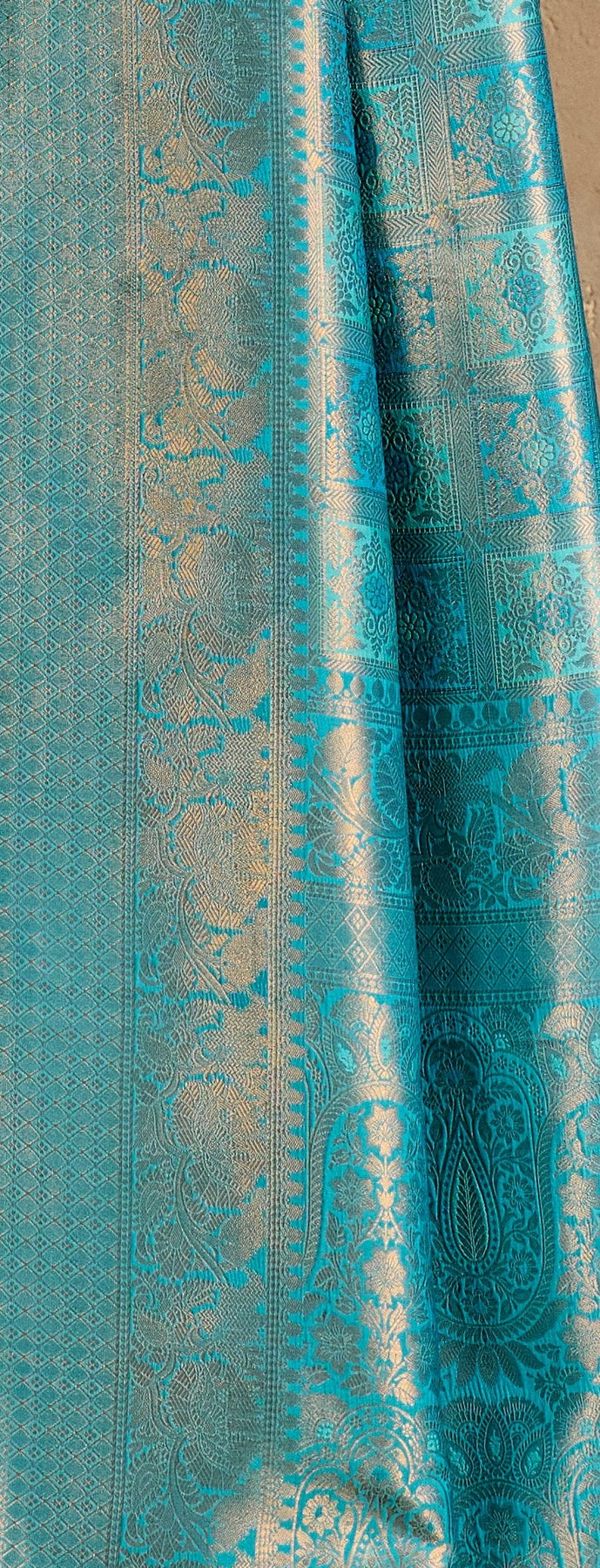 Peachmode Turquoise Handloom Silk Woven Saree - Image 5