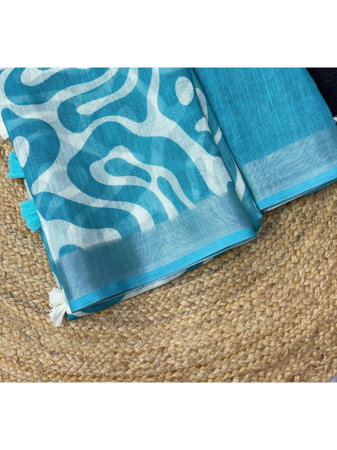 Peachmode Turquoise Abstract Print Linen Cotton Saree - Image 4
